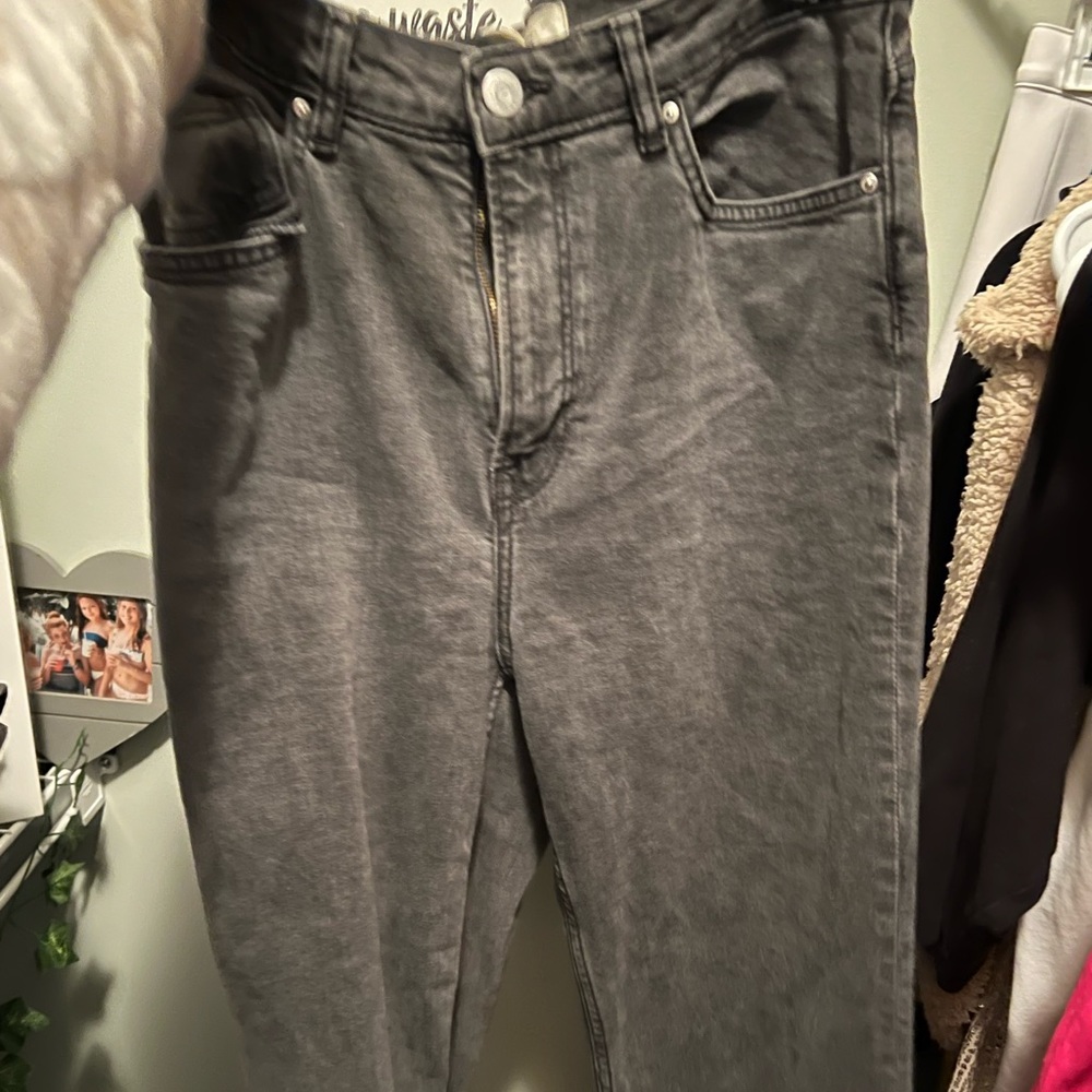 black h&m baggy mom jeans